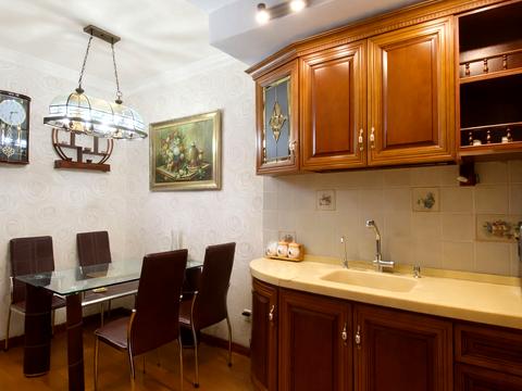 квартира за адресою Срібнокільська вул., 1