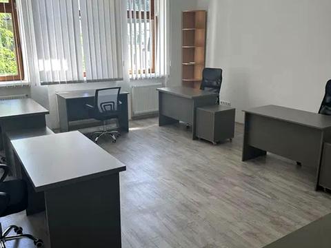 комерційна за адресою Воздвиженська вул., 48