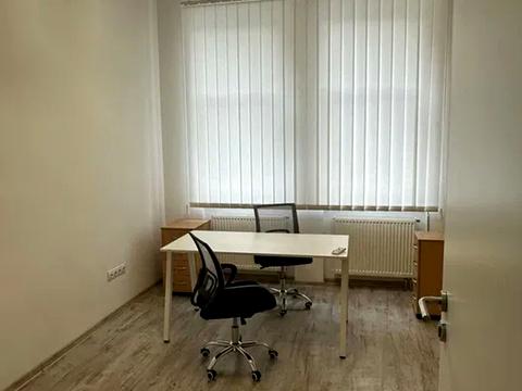 комерційна за адресою Воздвиженська вул., 48