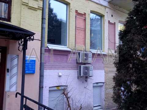коммерческая по адресу Пирогова ул., 4/26