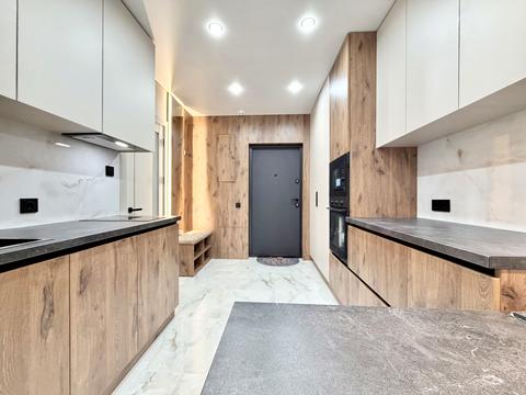 квартира за адресою Романа Левицького вул., 4
