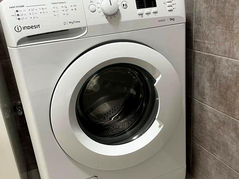 квартира за адресою Ревуцького вул., 40-Б