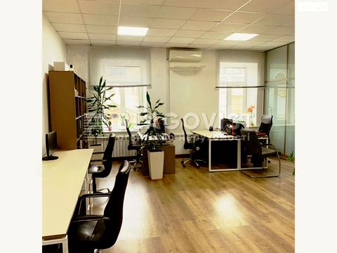 комерційна за адресою Спаська вул., 31б