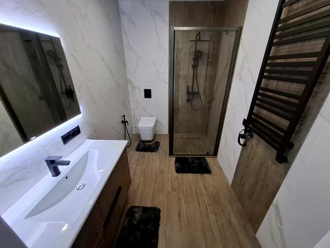 квартира за адресою Героїв Крут вул., 8