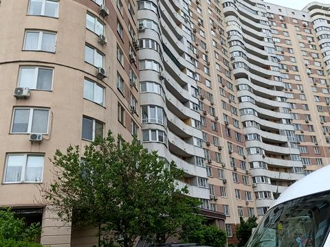квартира по адресу Олены Пчилки ул., 2
