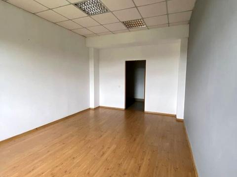 комерційна за адресою Академіка Андрія Сахарова вул., 42