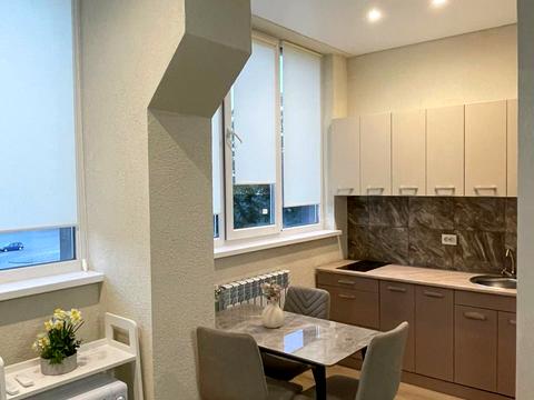 квартира по адресу Парижской Коммуны ул., 4