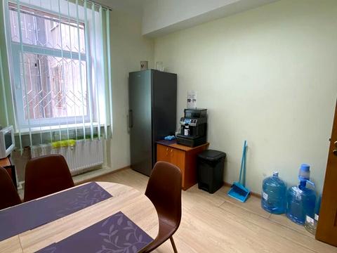 коммерческая по адресу Сахарова 42, 42