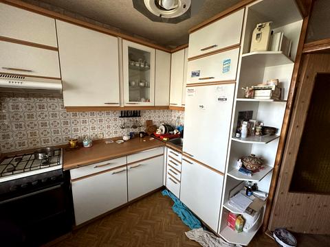 квартира за адресою Автозаводська вул., 93