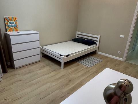 квартира за адресою Анни Ахматової вул., 30