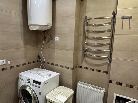 квартира за адресою Анни Ахматової вул., 30
