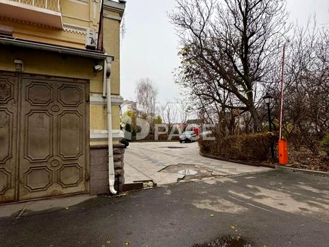 коммерческая по адресу Константиновская ул., 32Б