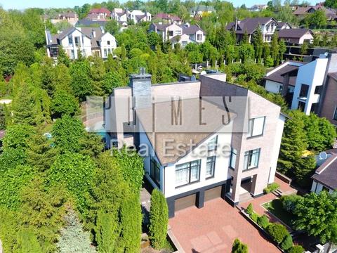 будинок за адресою с. Лісники, Сонячна вул.