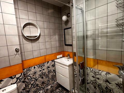 квартира за адресою Леоніда Бірюкова бульв., 2-А