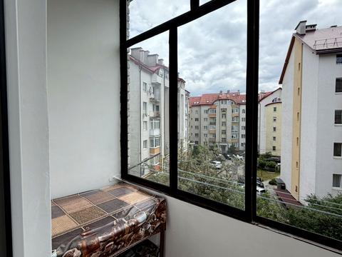 квартира за адресою Джона Ленона вул., 33