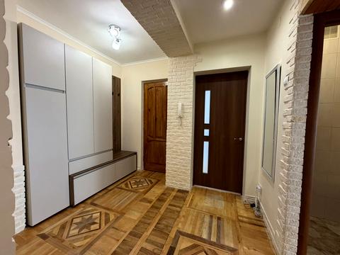 квартира за адресою Джона Ленона вул., 33