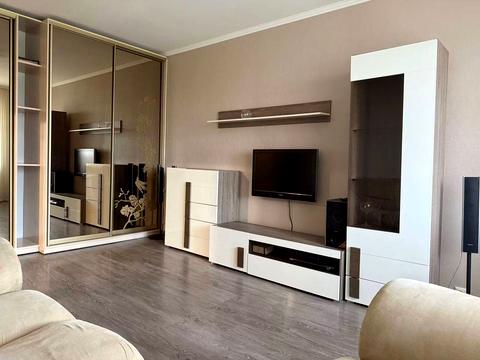 квартира за адресою Каштанова вул., 13