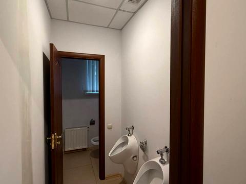 комерційна за адресою Василя Тютюнника вул. (Анрі Барбюса), 13Б