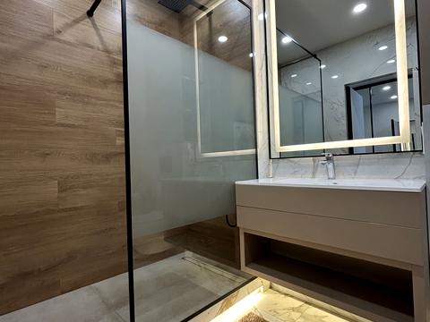 квартира за адресою Причальна вул., 12