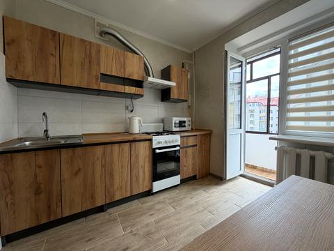 квартира за адресою Джона Ленона вул., 33