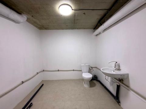 комерційна за адресою Львів, Малоголосківська вул., 44