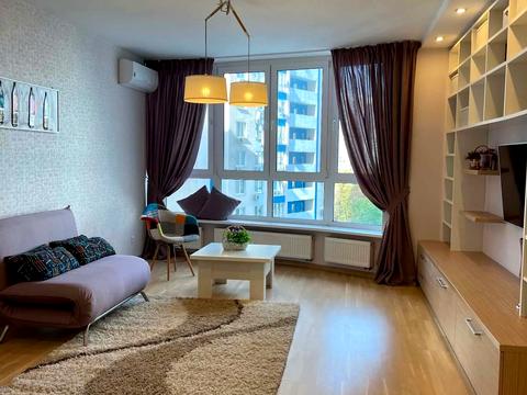 квартира за адресою Авіаконструктора Ігоря Сікорського вул. (Танкова), 1