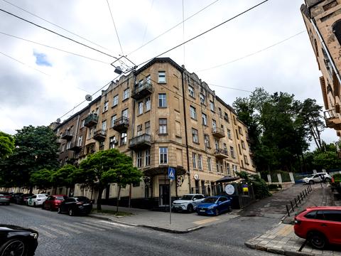 квартира за адресою Героїв Майдану вул. (Гвардійська), 10