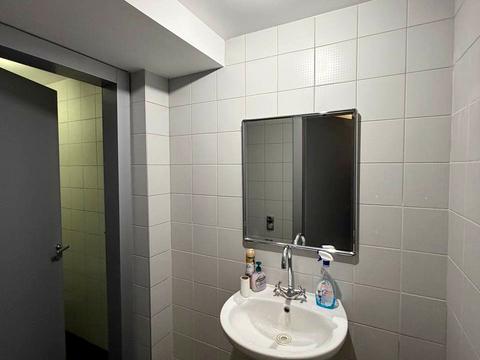 комерційна за адресою Дніпро, Академіка Чекмарьова вул., 2 А