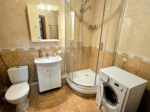квартира за адресою Київ, Машинобудівна вул., 21-А