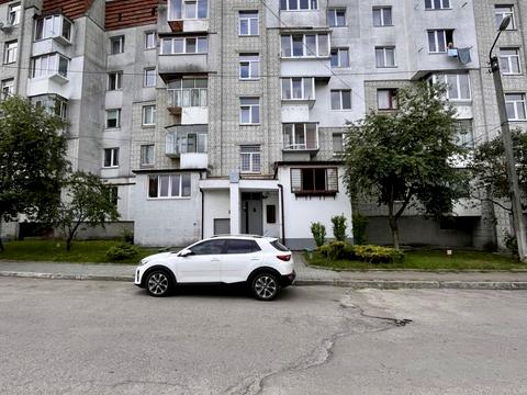 квартира за адресою Джона Ленона вул., 27