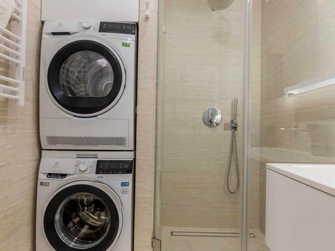 квартира за адресою Причальна вул., 10