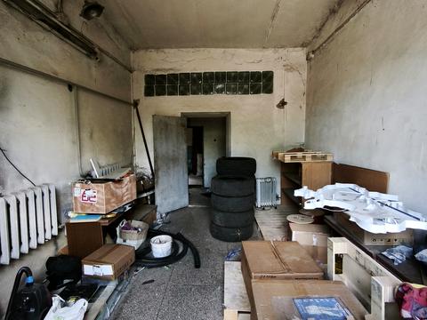 комерційна за адресою Сергія Параджанова вул. (Баранова), 11
