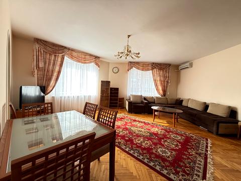 квартира за адресою Олександра Кониського вул., 52-58