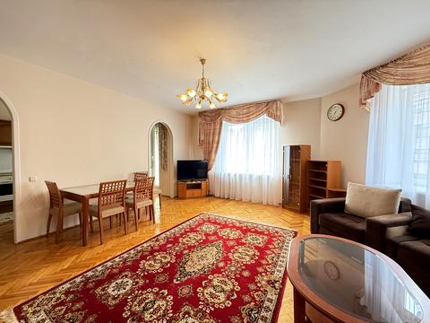 квартира за адресою Олександра Кониського вул., 52-58