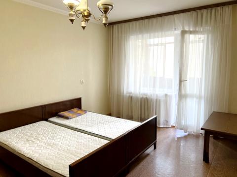 квартира по адресу Ревуцкого ул., 18