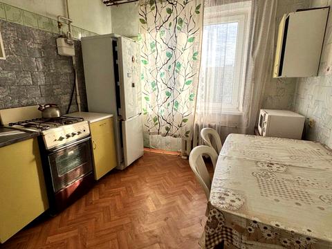 квартира за адресою Дніпро, Героїв просп., 21