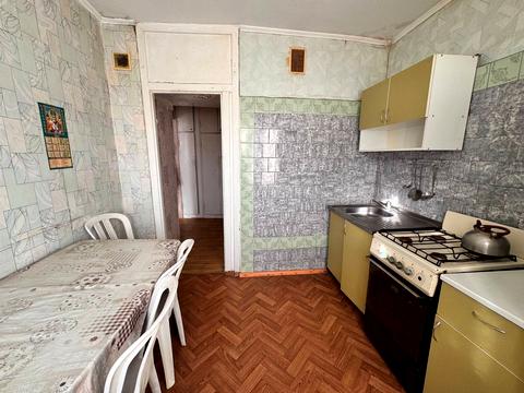 квартира за адресою Дніпро, Героїв просп., 21