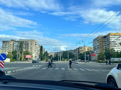 квартира за адресою Дніпро, Героїв просп., 21