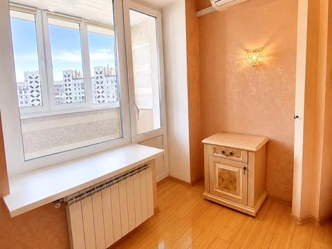 квартира за адресою Анни Ахматової вул., 16-Б