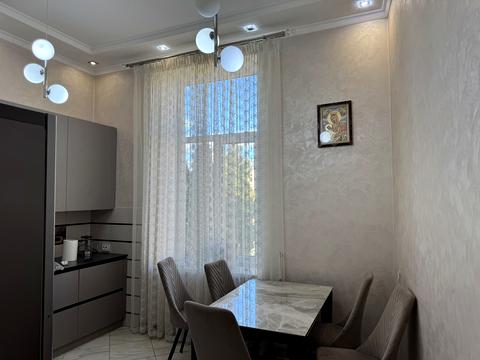 квартира по адресу Драгоманова ул., 22