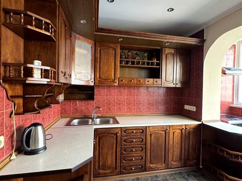квартира за адресою Драгоманова вул., 3