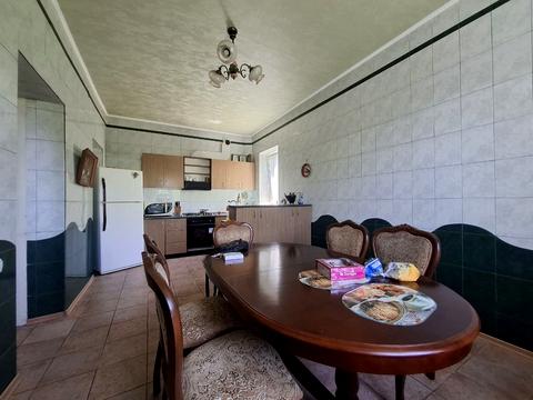 будинок за адресою с. Погреби, Синьоозерна