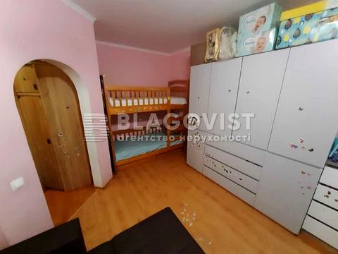 квартира за адресою Київ, Анни Ахматової вул., 35