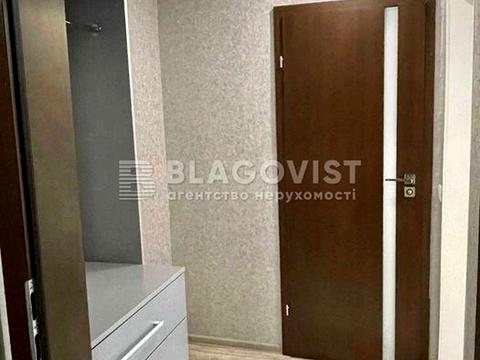 квартира за адресою Київ, Драгоманова вул., 2-А