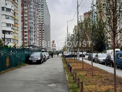 квартира за адресою Київ, Драгоманова вул., 2-А