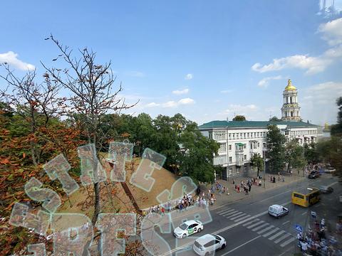 квартира за адресою Івана Мазепи вул. (Січневого Повстання), 8
