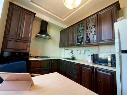 квартира за адресою Радистів вул., 12