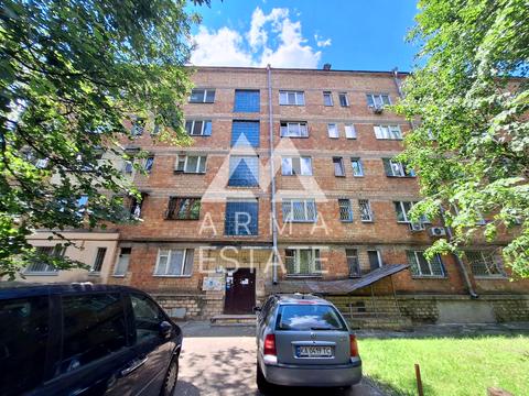 квартира за адресою Зодчих вул., 10