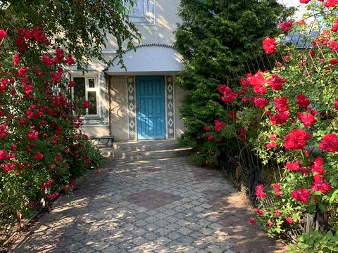 дом по адресу Центральна