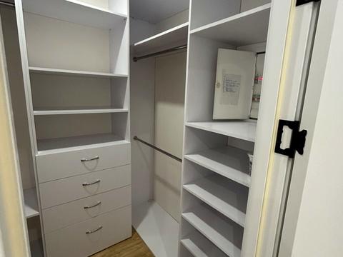 квартира по адресу Олександра Олеся ул., 4-А